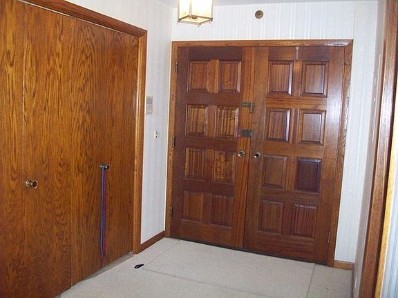 5th image of 129 S Spruce Ave APT 301