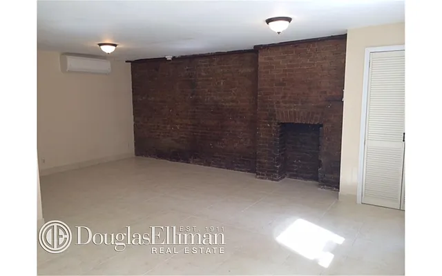 Rented by Douglas Elliman | media 34