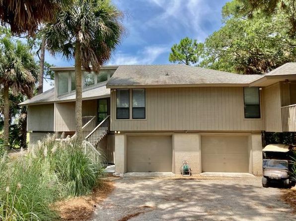 890 Tall Pines Cir