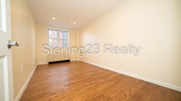 Rented by Sterling Realty Solution Inc | media 18