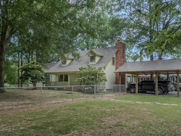 1379 Plantation Dr, Sterlington, LA 71280