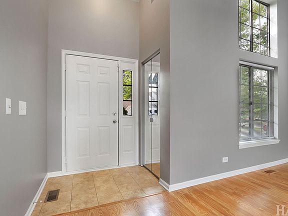 3rd image of 62 E Rustic Ln Unit 0