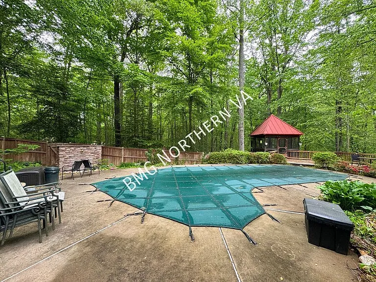 4800 Occoquan Overlook — Photo 53