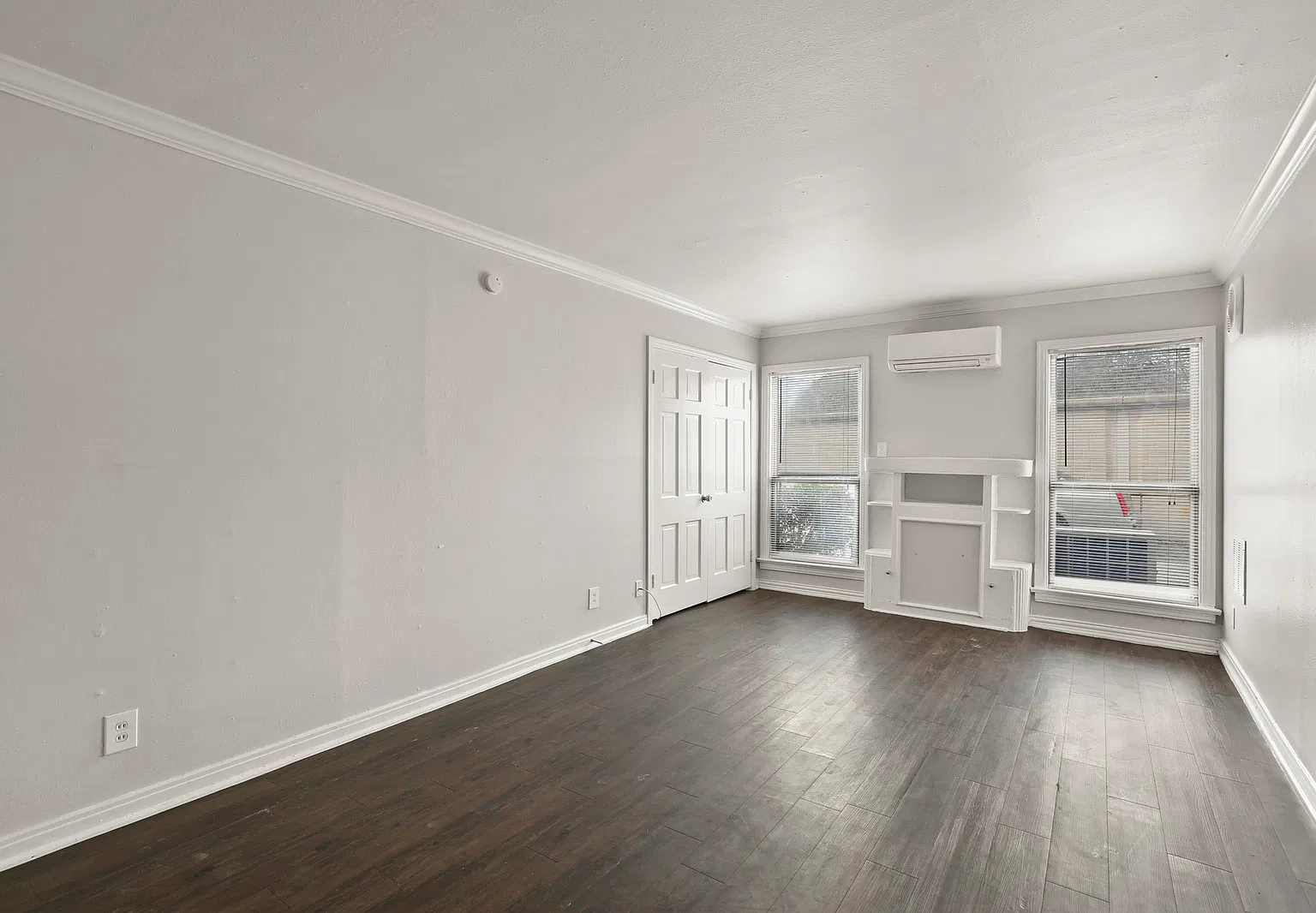4534 University Blvd — Photo 4