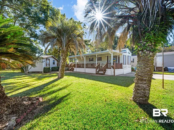 40 Buena Vista Dr, Lillian, AL 36549