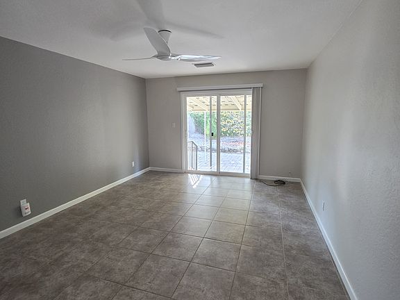 5th image of 1505 Pacific Dr