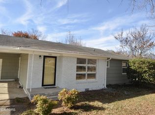 1901 Rambling Rd, Knoxville, TN 37912