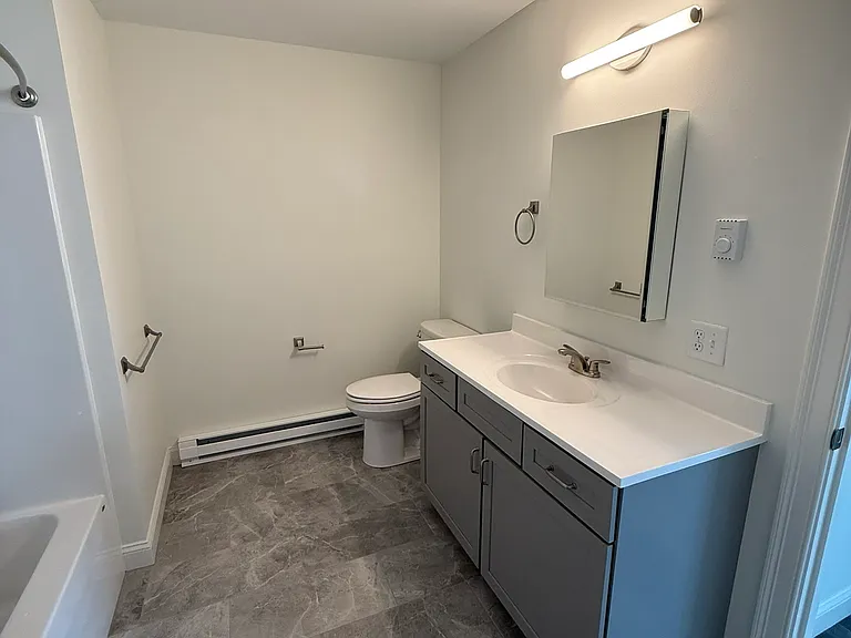 3 Country Club Rd #3 — Photo 9