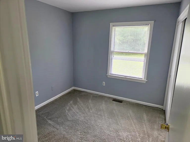 16400 Candy Hill Rd — Photo 18