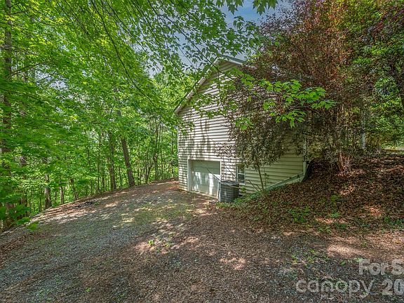 5th image of 132 Egret Rd