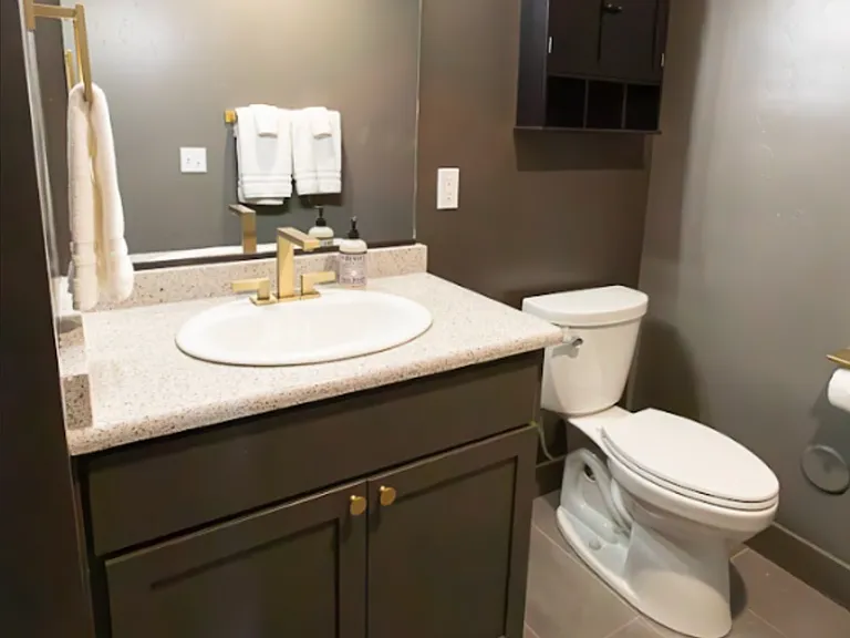 219 E Coeur Dalene Lake Dr #6 — Photo 11