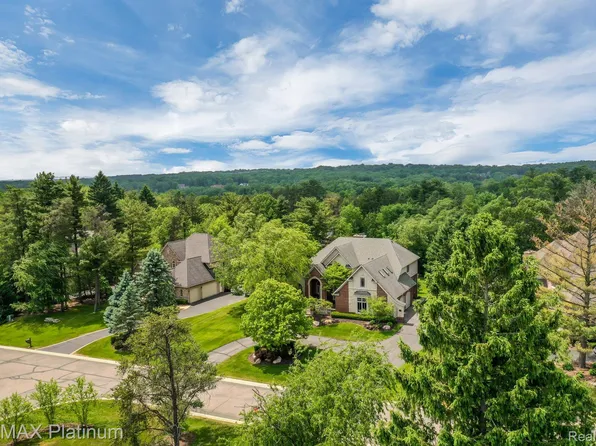 7256 Forest Way, Brighton, MI 48116