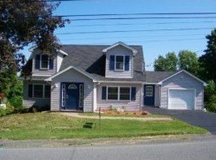 38 Prospect St, Marlboro, NY 12542