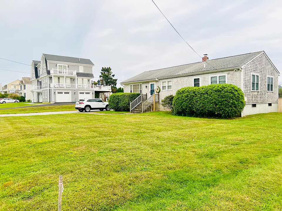 26 Cypress Ave