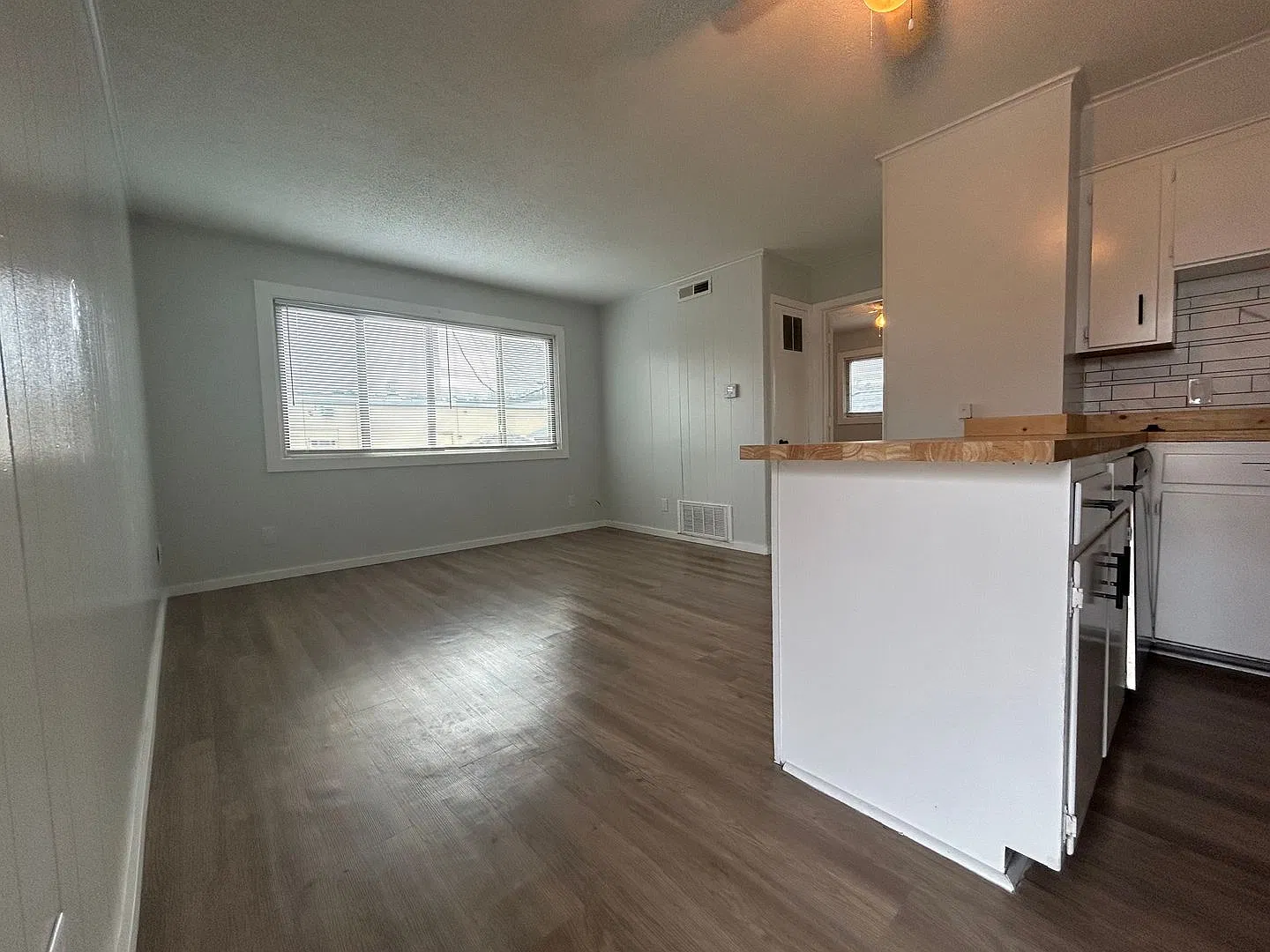 969 W Holly St Fayetteville, AR 72703 — Photo 2