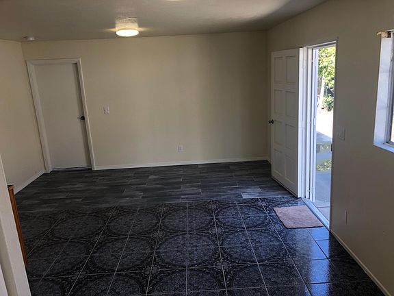 4th image of 505 N Orange Ave