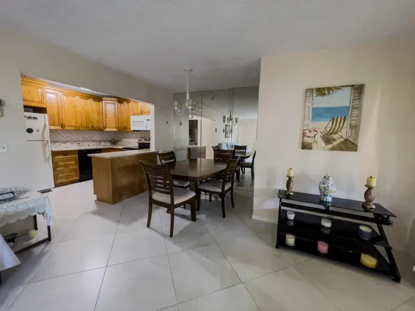 309 Pine Ridge Circle #A-1, Greenacres, FL 33463