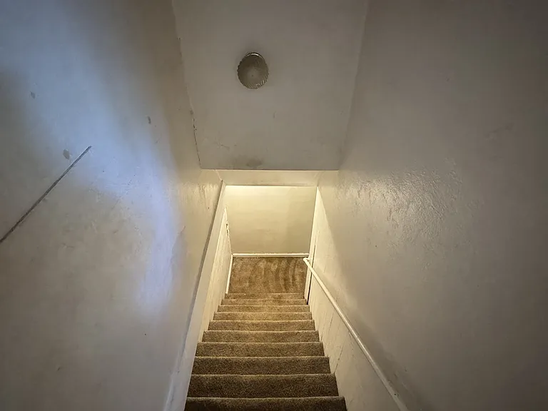1020 NE Indiana St — Photo 14