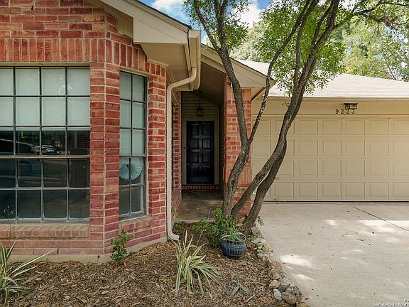 2nd image of 9223 Broxton Dr