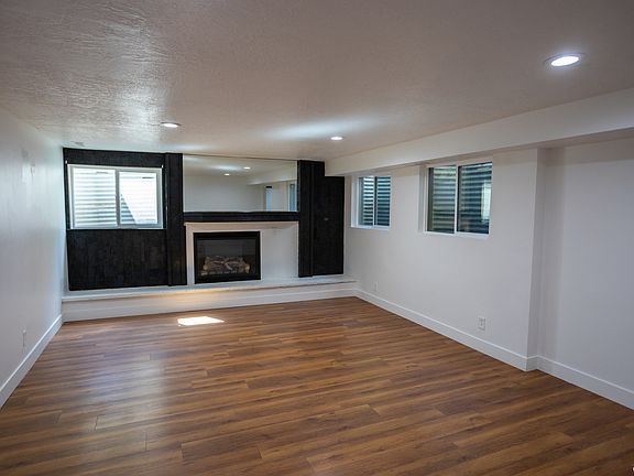 3rd image of 4424 W Skye Dr #B