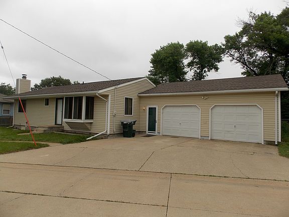 2nd image of 1913 Riverview Blvd