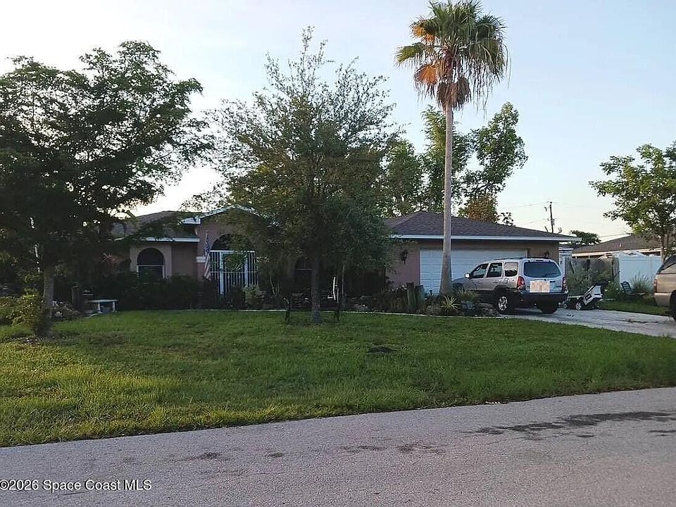 1st image of 1801 SE 5th Ave