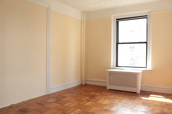 Rented by Bohemia Realty Group | media 18