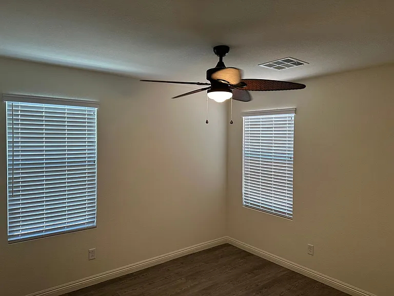 2983 Duverney Ave — Photo 71