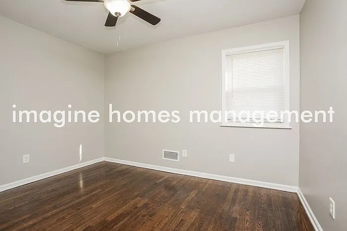 9411 Moody Park Dr — Photo 11