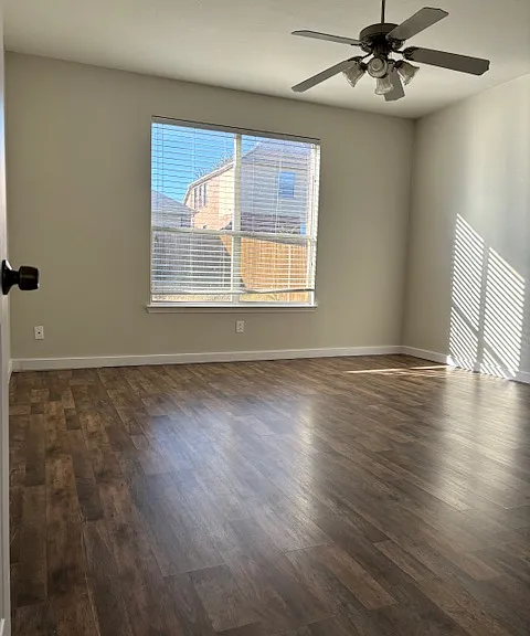 854 Crockett Dr — Photo 10