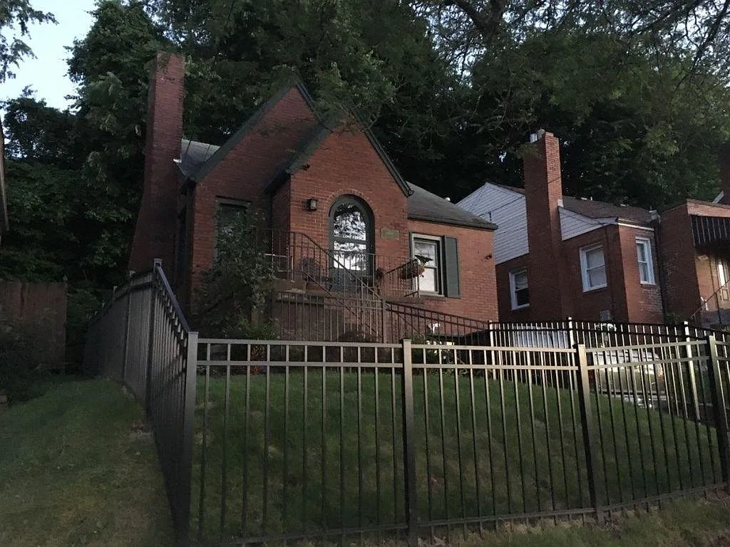 Building Photo - 6454 Lilac St