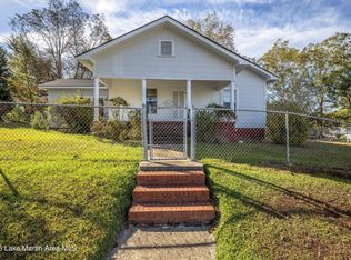 820 Willow St, Alexander City, AL 35010
