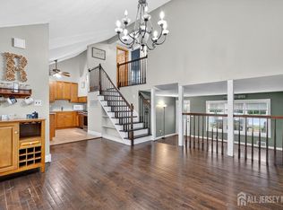 115 McKinley Ave, Colonia, NJ 07067