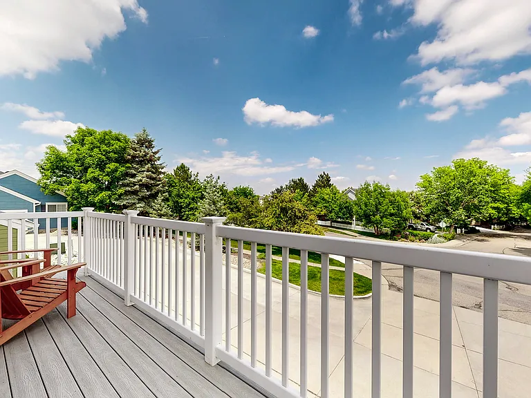 2560 Concord Cir — Photo 31