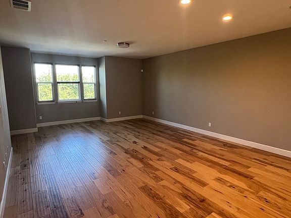 3rd image of 1078 Duane Ct