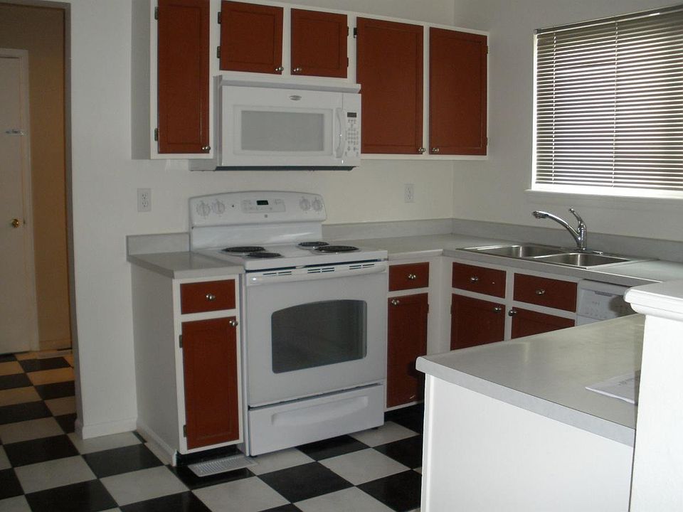 2nd image of 5409 W 115th Dr