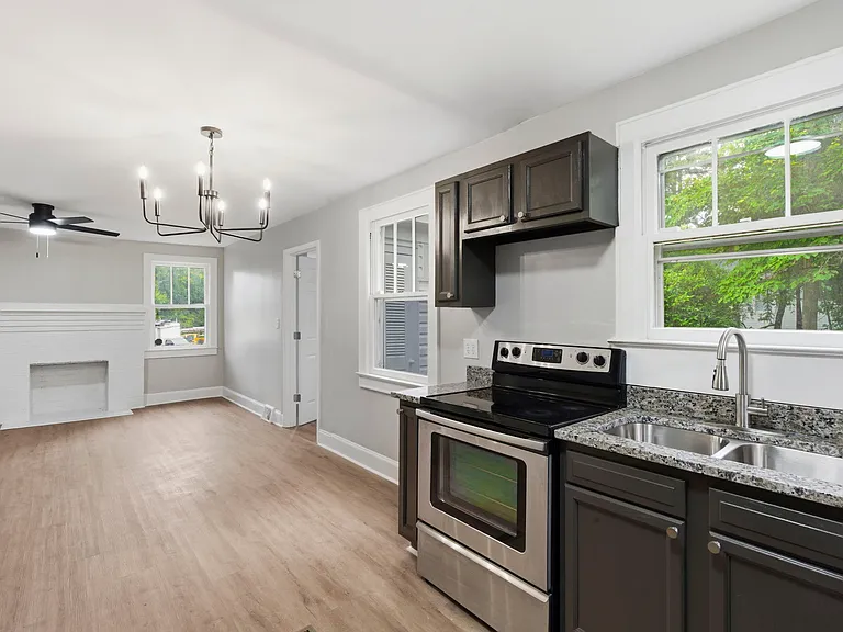 4412 Palmetto Ave — Photo 8