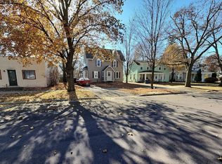 319 8th St NW, Faribault, MN 55021