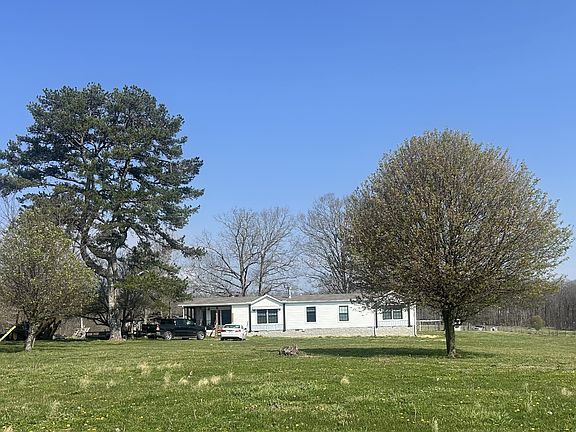 2nd image of 792 Brewer Rd