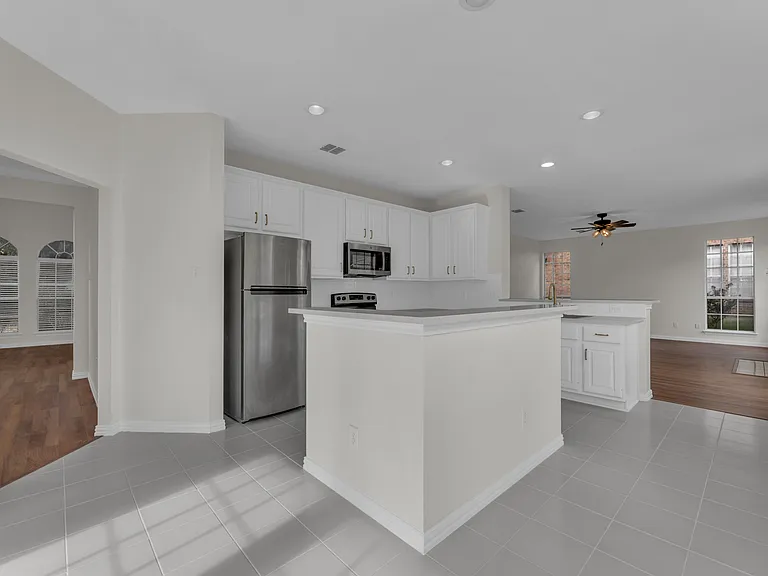 2822 Alcot Ln — Photo 13