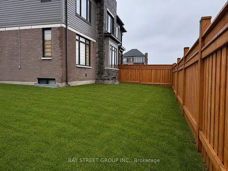 163 Terry Fox Dr #BASEMENT — Photo 20