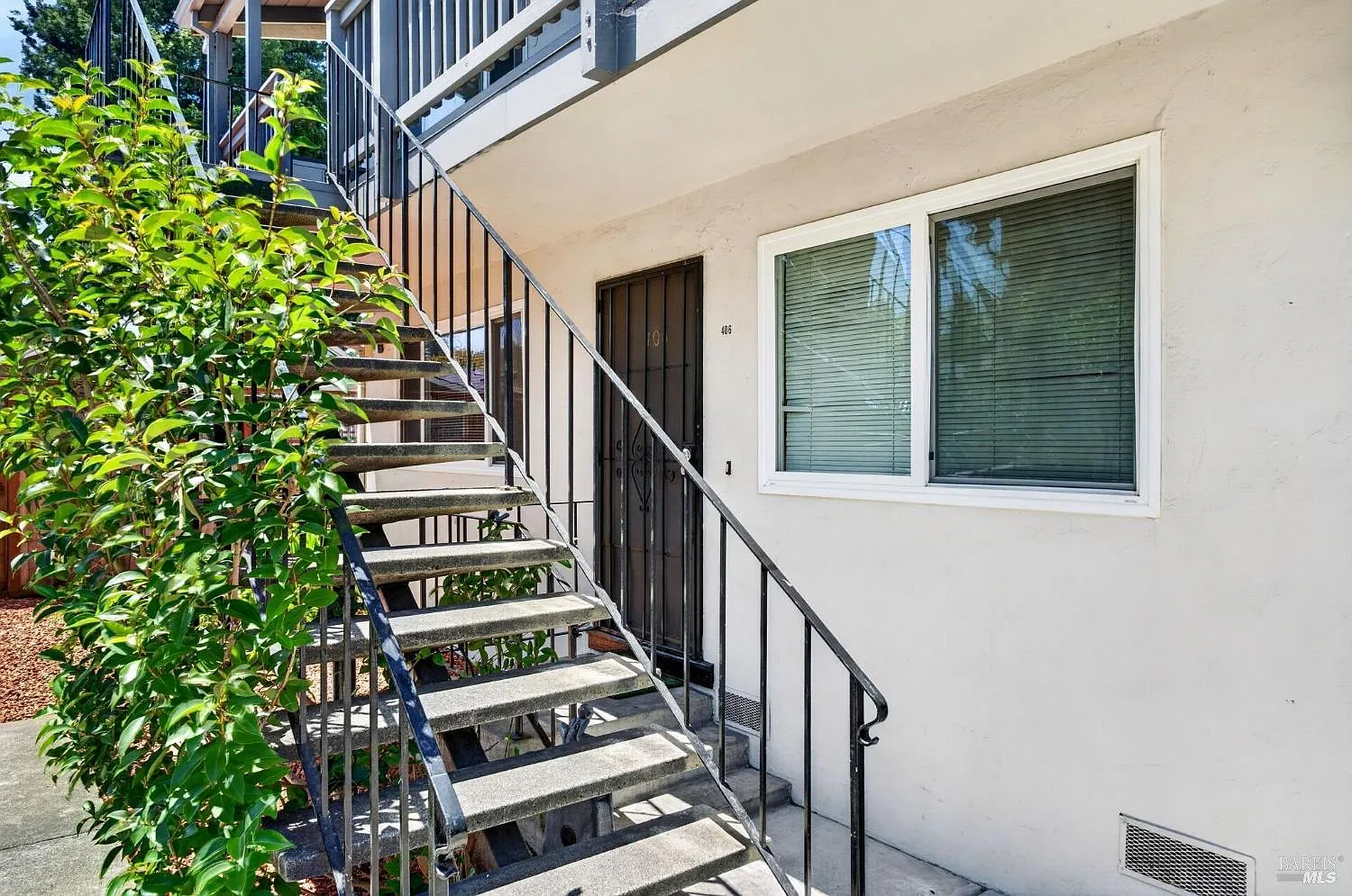 406 Klute Street - Photo 5