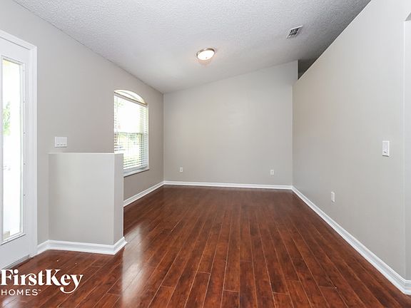 4th image of 2272 SE Maize St