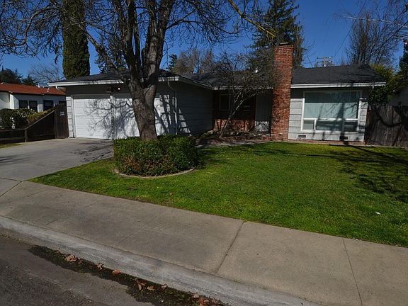 2nd image of 215 Griswold Ave