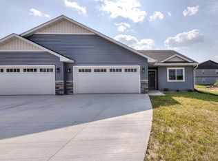700 Sequoia Dr, Altoona, WI 54720