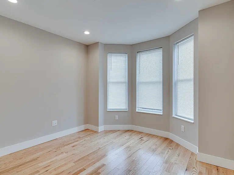 1436 N Corlies St — Photo 18