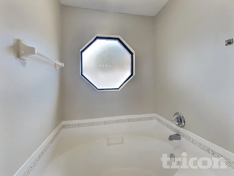 5357 Whitecastle Ct — Photo 11