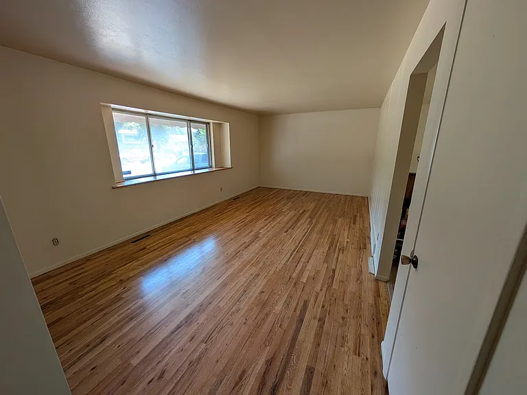835 S Bross St — Photo 3