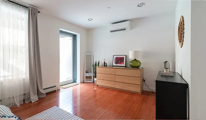 Rented by Compass | media 6