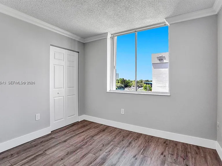 126 SW 17th Rd #601 — Photo 8